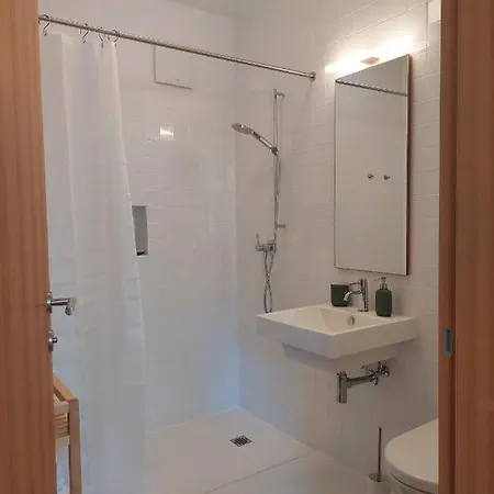 Apartma Hisa 6 Apartment *