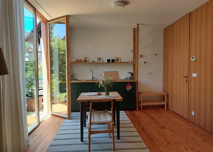 アパート Apartma Hisa 6